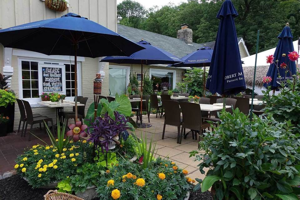 Erini Restaurant Virtual Restaurant Concierge