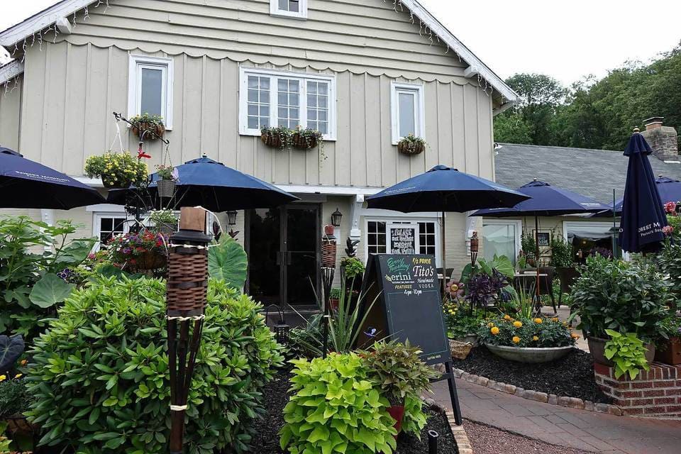 Erini Restaurant Virtual Restaurant Concierge