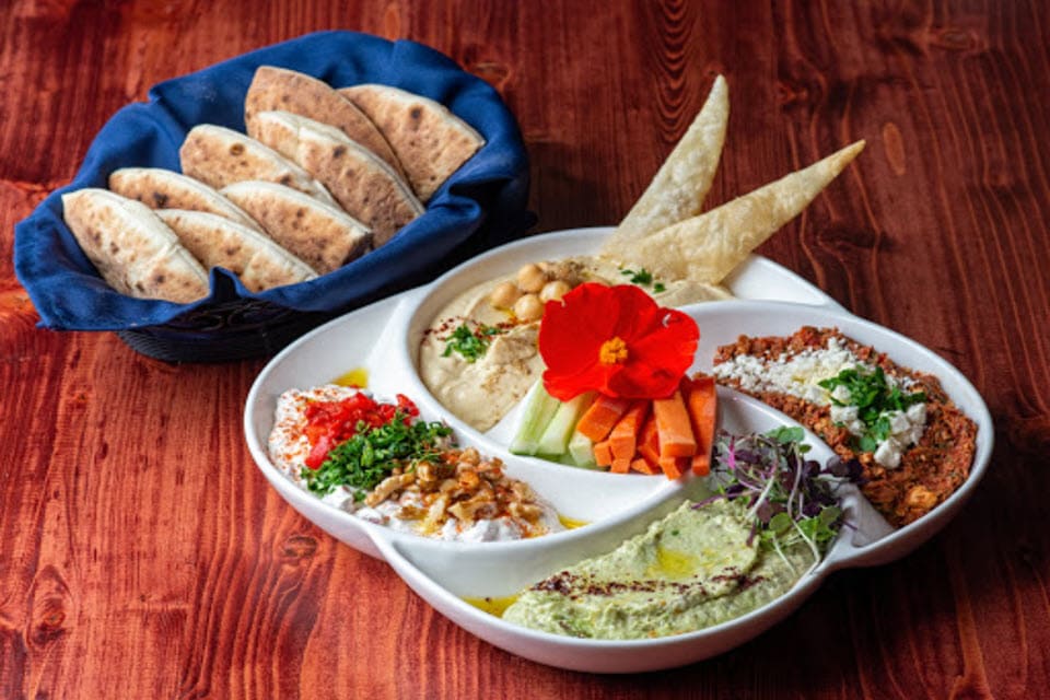 Fig & Lily Garden Virtual Restaurant Concierge