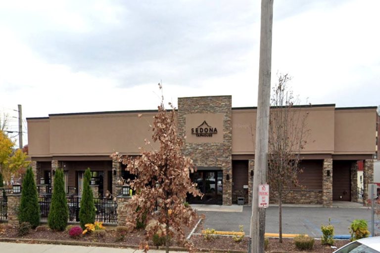 sedona taphouse mamaroneck ny exterior 1 768x512