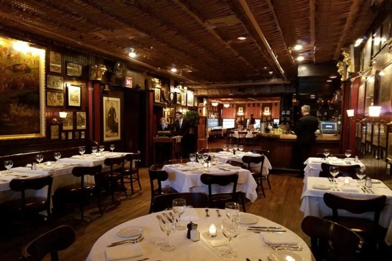 keens steakhouse new york ny interior 6 768x512