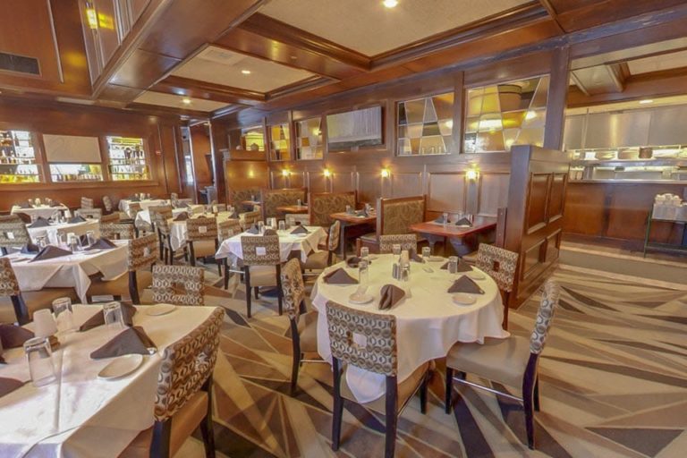 mccormick and schmicks philadelphia pa interior 6 768x512