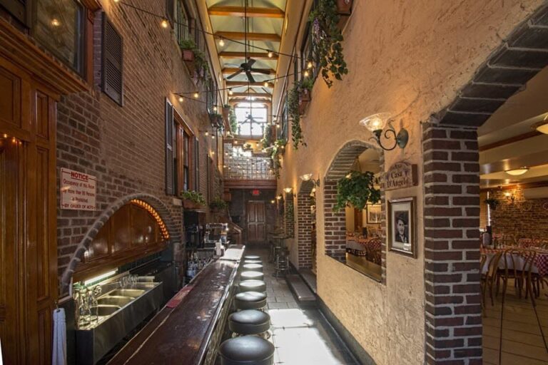 angelos fairmount tavern atlantic city interior 14 768x512