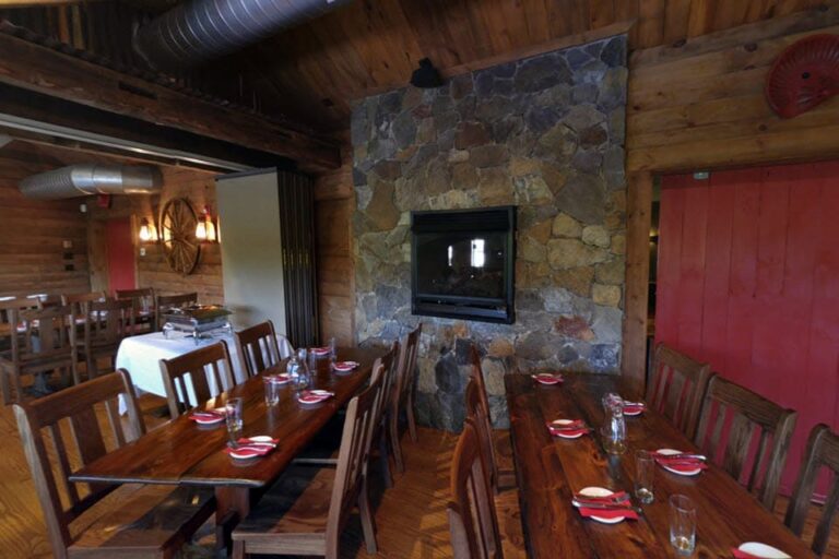 the tuckaway tavern and butchery raymond nh interior 2 768x512