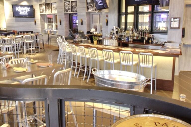 1100 social philadelphia interior 1 768x512