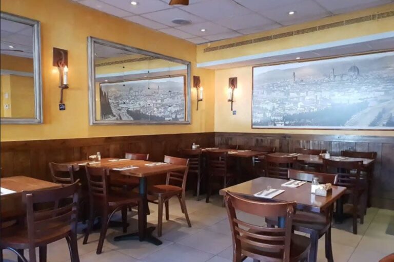 bar pitti new york ny interior 1 768x512