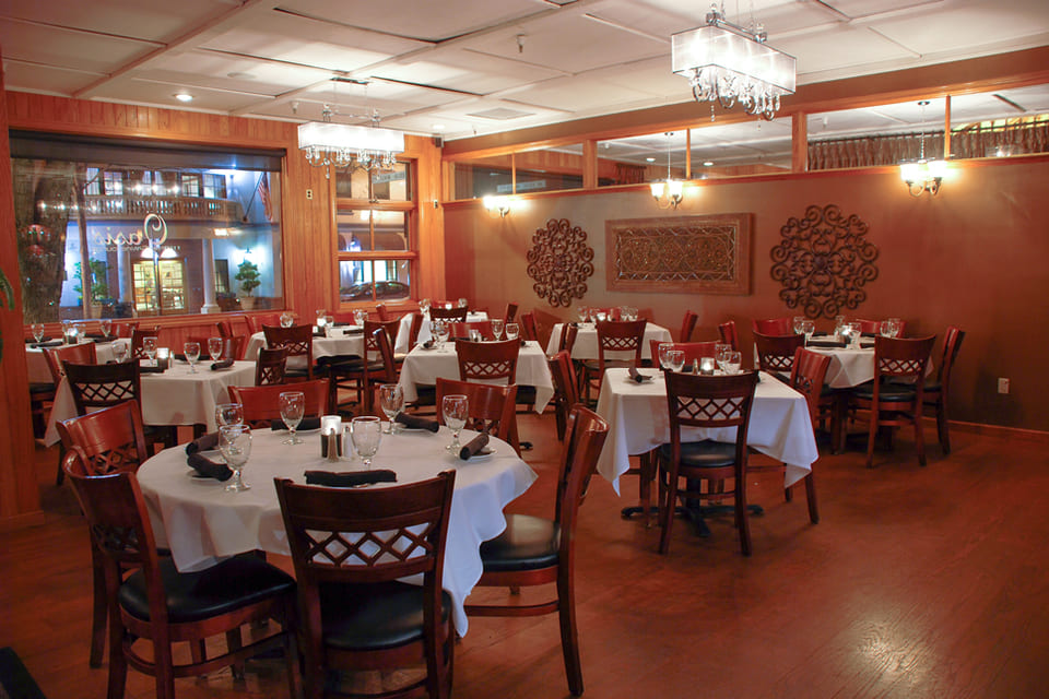 Oasis Wine Lounge - Virtual Restaurant Concierge