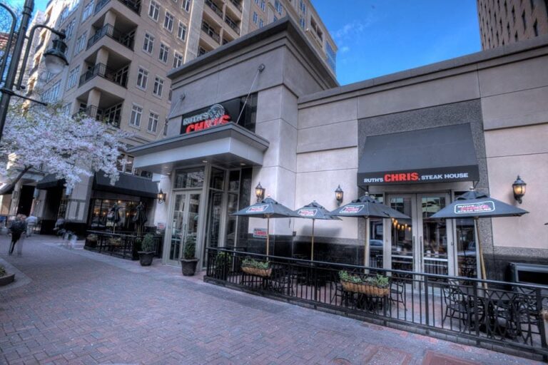 ruths chris steak house charlotte nc uptown exterior 2 768x512