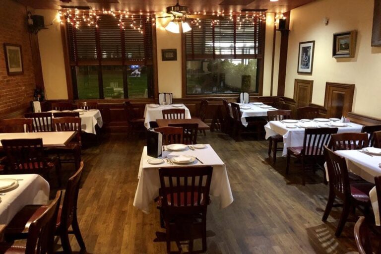 josephs steakhouse bridgeport ct interior 7 768x512