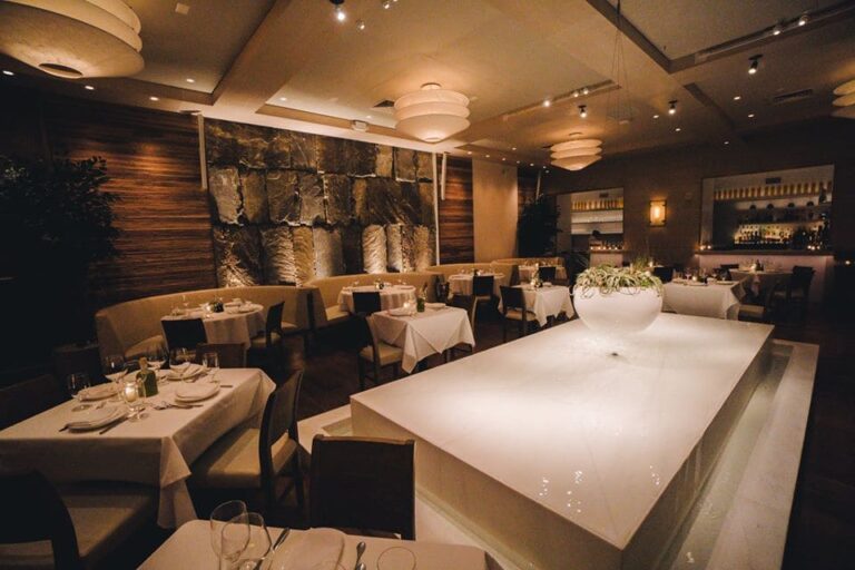 avra madison estiatorio new york interior 2 768x512