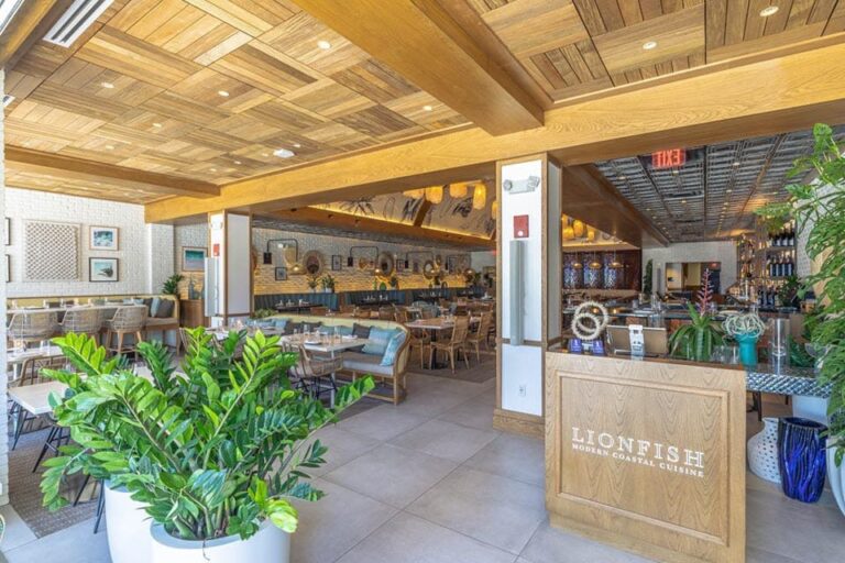 lionfish modern coastal cuisine delray beach fl interior 1 768x512