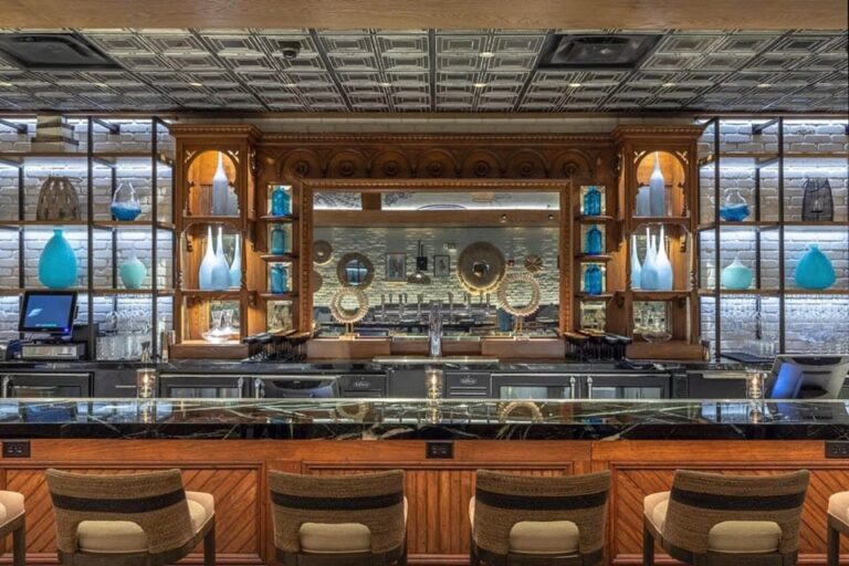 lionfish modern coastal cuisine delray beach fl interior 3 768x512