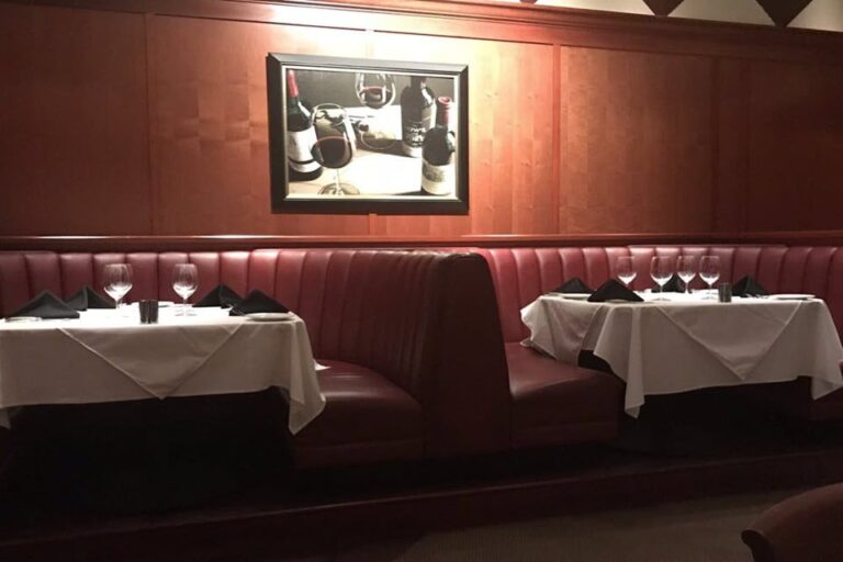 flemings prime steakhouse birmingham mi interior 2 768x512