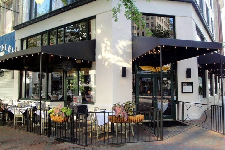 flight restaurant and wine bar memphis tn exterior 1 768x512