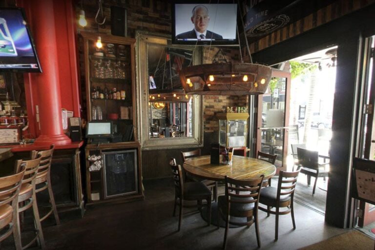 grease burger beer and whiskey bar west palm beach fl interior 3 768x512