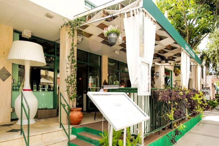 molto trattoria naples fl exterior 2 768x512