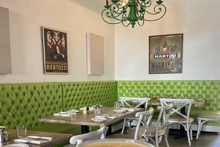 molto trattoria naples fl interior 5 768x512