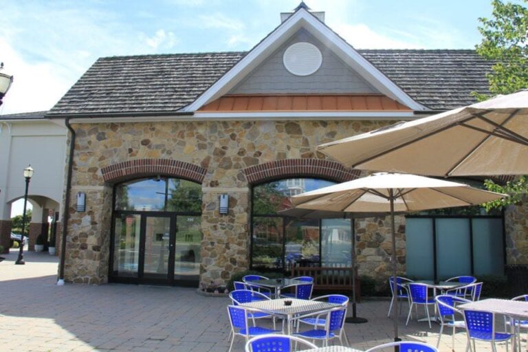 blue fig cafe moorestown nj outside 1 768x512