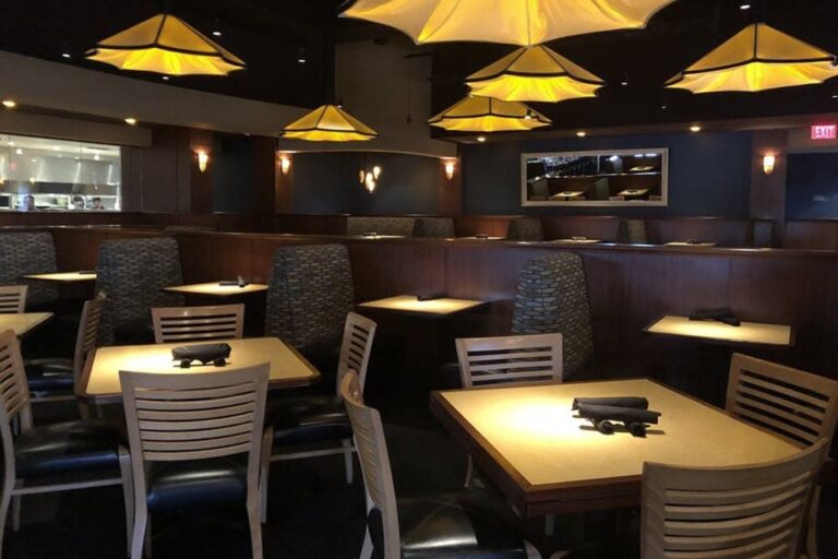 kona grill gilbert az interior 1 768x512
