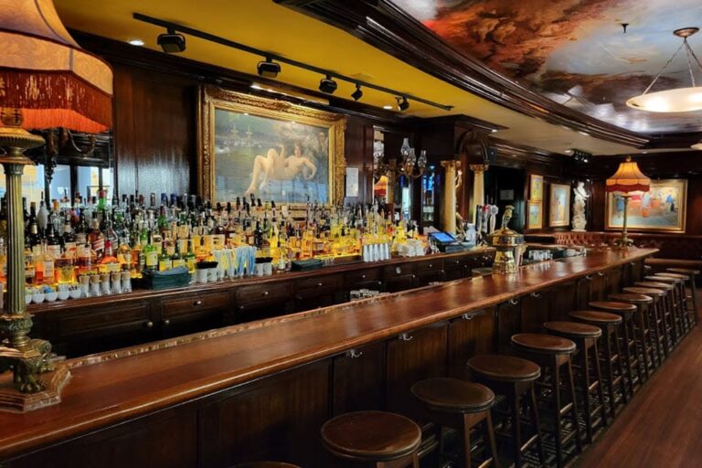 old ebbitt grill washington dc interior 1 768x512