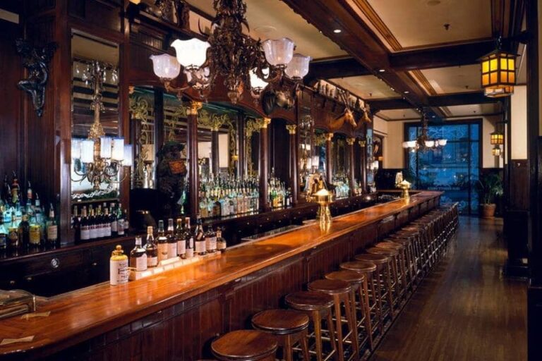 old ebbitt grill washington dc interior 2 768x512