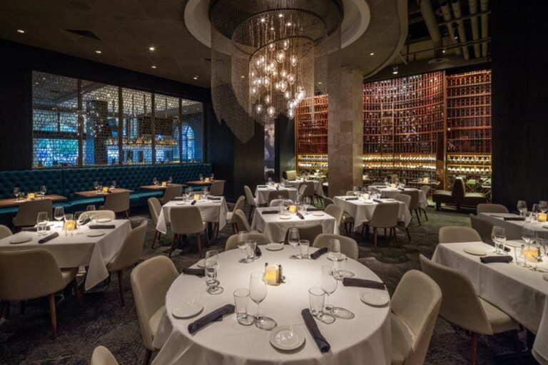 perrys steakhouse austin tx interior 1 768x512