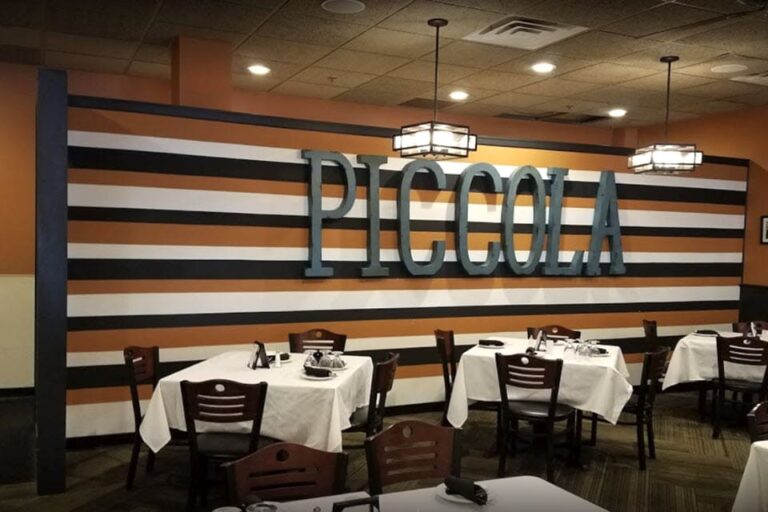 piccola italia ristorante manchester nh interior 1 768x512