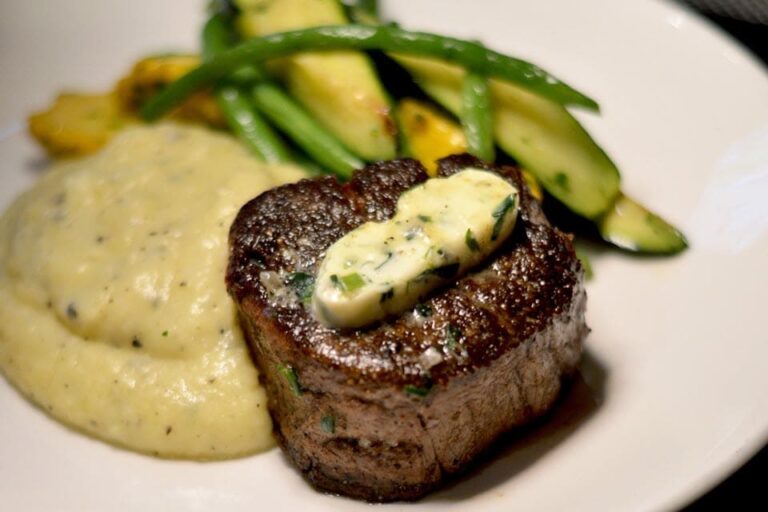 hudson yards grill new york ny food 4 1 768x512