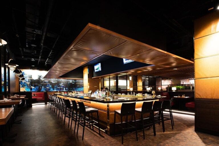 hudson yards grill new york ny interior 8 1 768x512