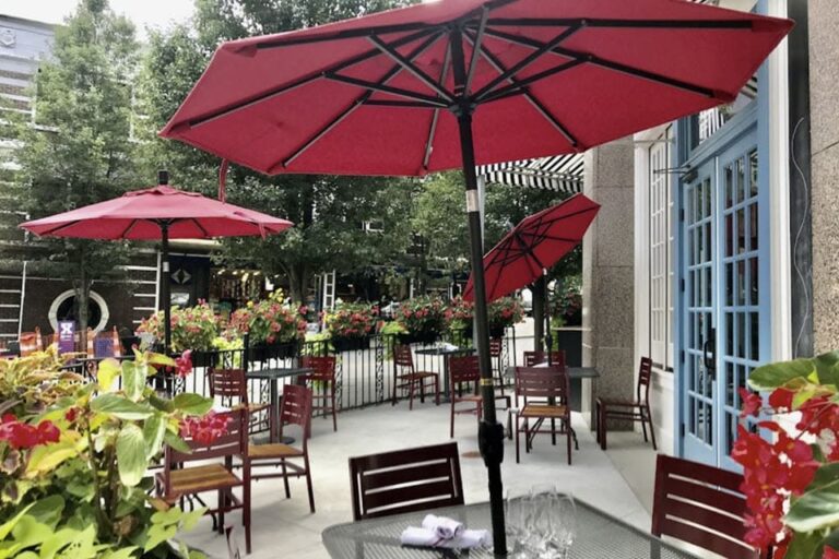 isas french bistro asheville nc outside 1 768x512