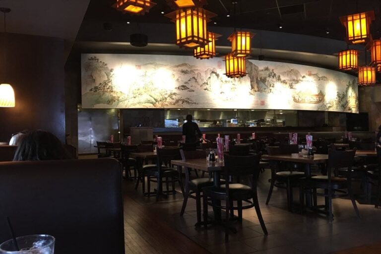 pf changs china bistro hackensack nj interior 4 768x512