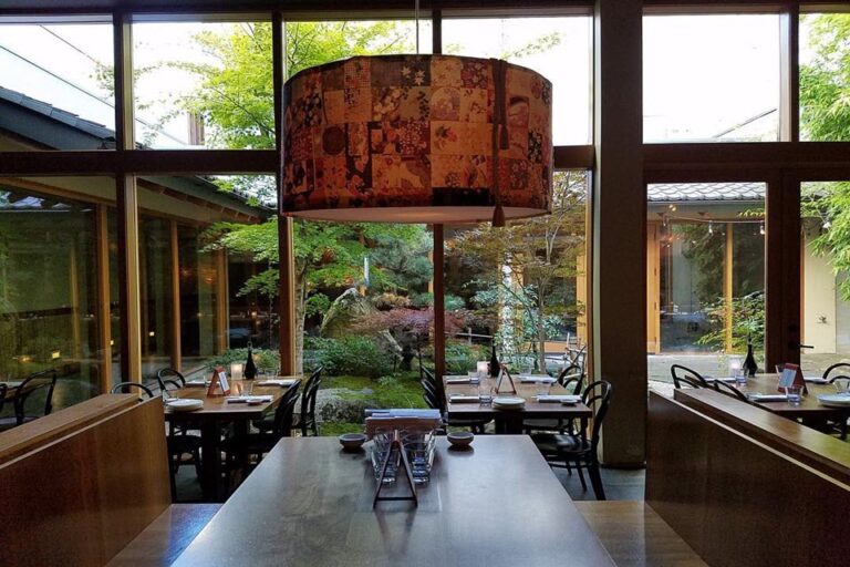 momiji seattle wa interior 6 768x512