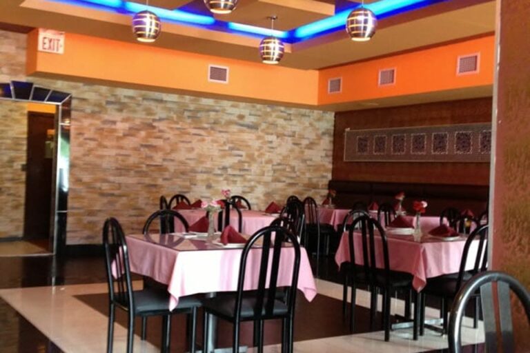 tum thai kenilworth nj interior 5 768x512