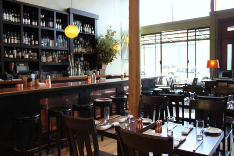 wood tavern oakland ca interior 11 768x512