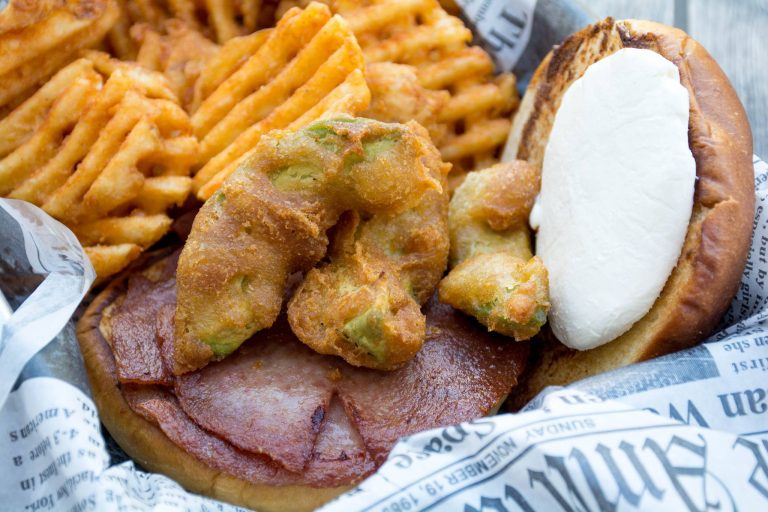the committed pig summit nj food 7 768x512