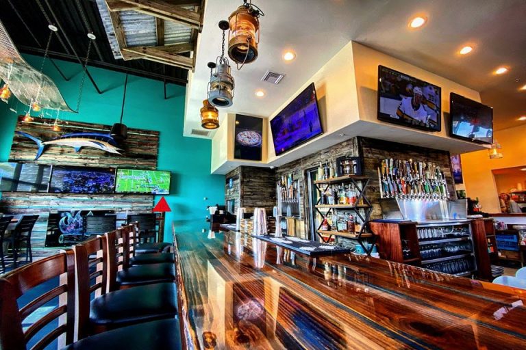 coldwater oyster market and bar fort myers fl interior 3 768x512