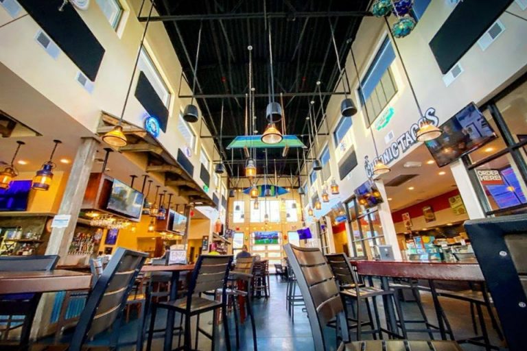 coldwater oyster market and bar fort myers fl interior 4 768x512