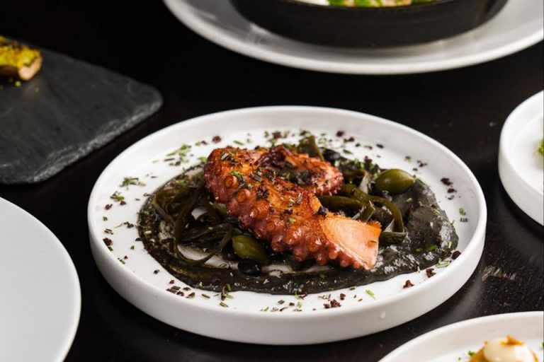 salinas chelsea new york ny food 10 768x512