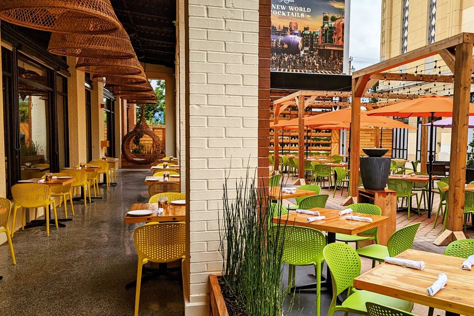 Hugo’s Invitados Virtual Restaurant Concierge