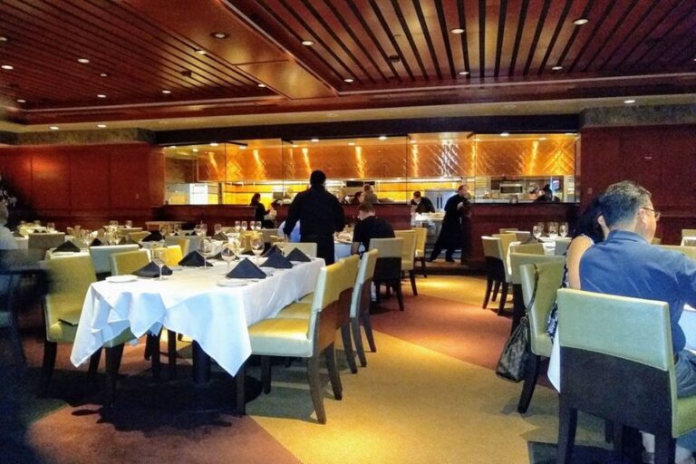 flemings prime steakhouse radnor pa interior 2 768x512