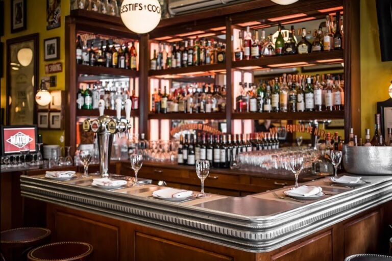 match 65 brasserie new york ny interior 3 768x512