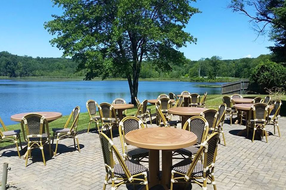 Andre’s Lakeside Virtual Restaurant Concierge