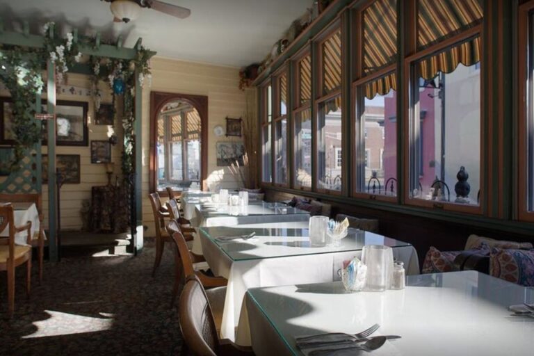 robins nest restaurant mount holly nj interior 5 768x512