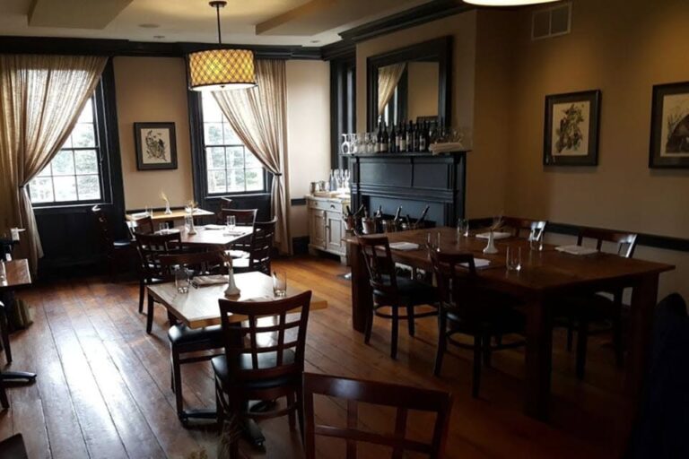 brick farm tavern hopewell nj interior 2 768x512