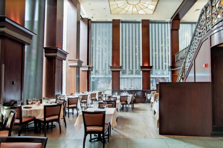 del friscos double eagle steakhouse new york ny interior 5 768x512