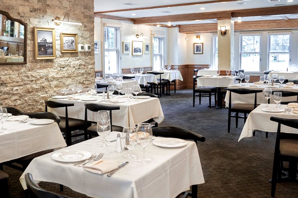 Amici Banquet Restaurant atelieryuwa.ciao.jp