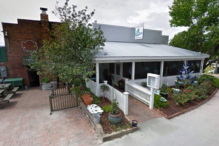 aqua restaurant beaufort nc exterior 1 768x512