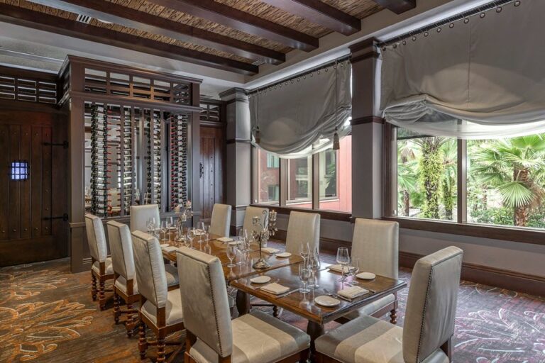 deep blu seafood grille orlando fl interior 4 768x512