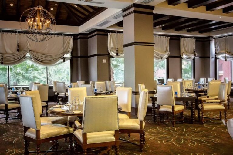 deep blu seafood grille orlando fl interior 6 768x512