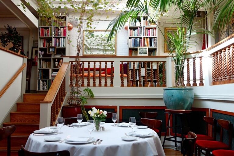 la grenouille new york ny interior 10 768x512